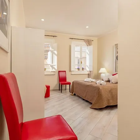 Sehr Zentral In By Interhome Apartment *