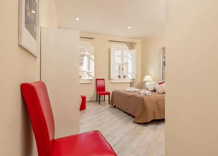 Sehr Zentral In By Interhome Apartman *